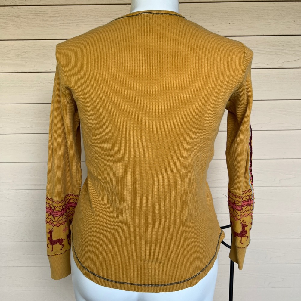 Sundance Thermal Henley Embroidered Reindeer Size L 100% Cotton Goldenrod Yellow - Picture 2 of 6